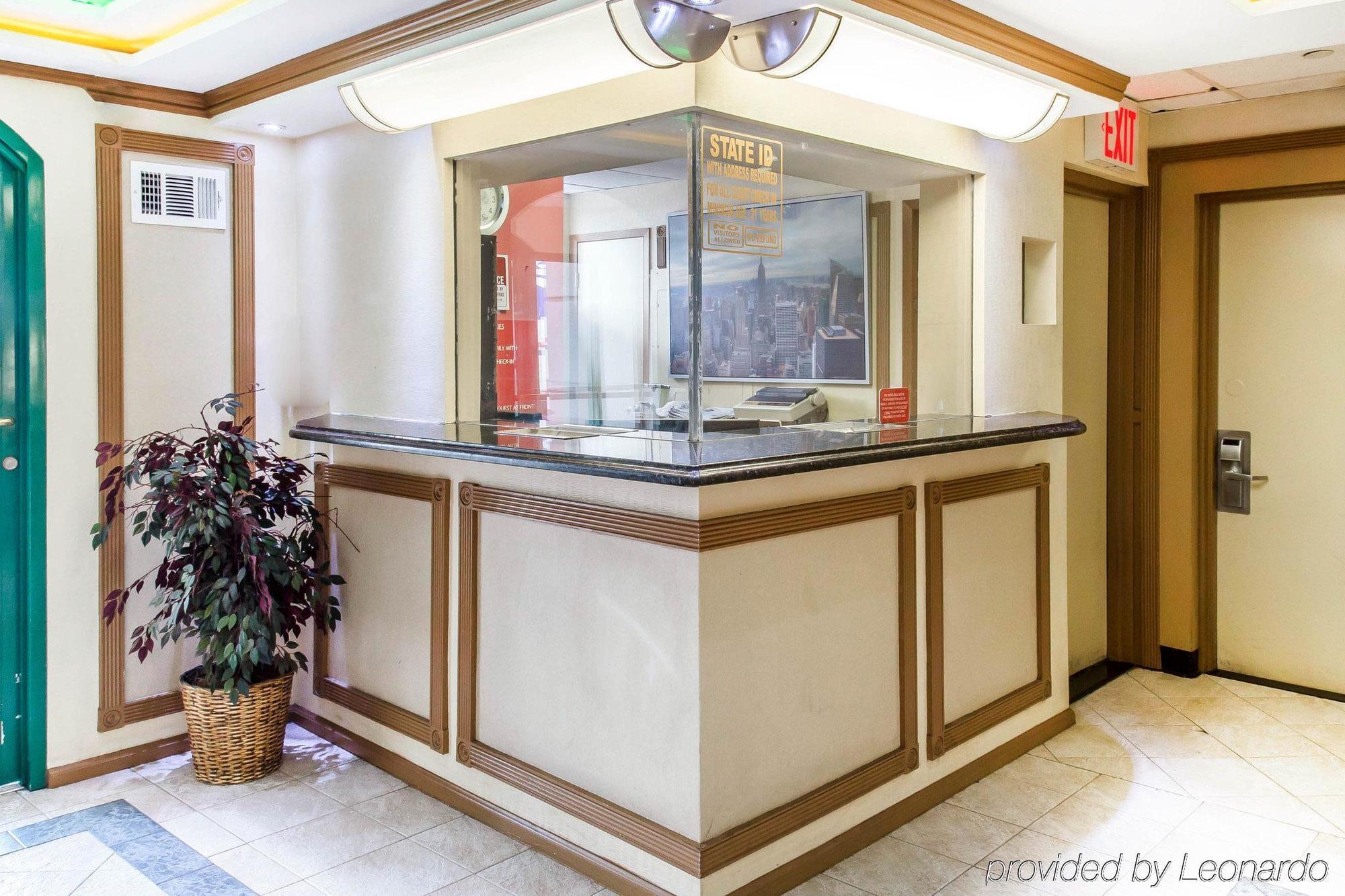 Econo Lodge South Ozone Park Нью-Йорк Екстер'єр фото